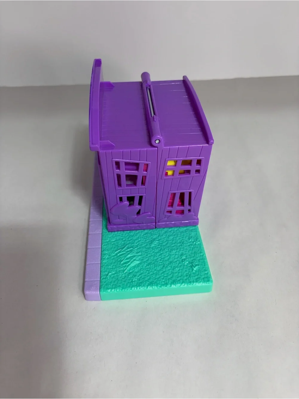 Polly Pocket Pollyville Pocket House Micro Playset By Mattel 2018